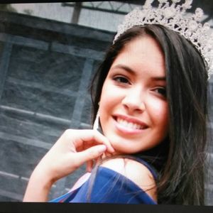 Meet your Posher, Yelitza